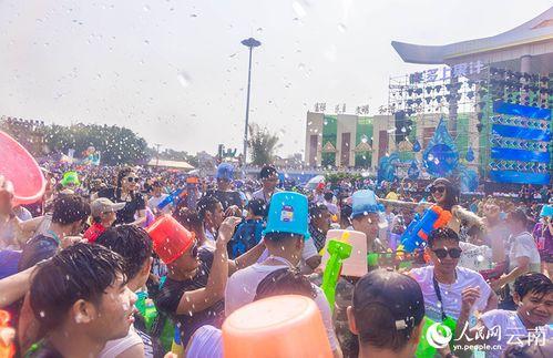 热点爆料云南泼水节视频,水花飞溅，欢乐无限  第1张
